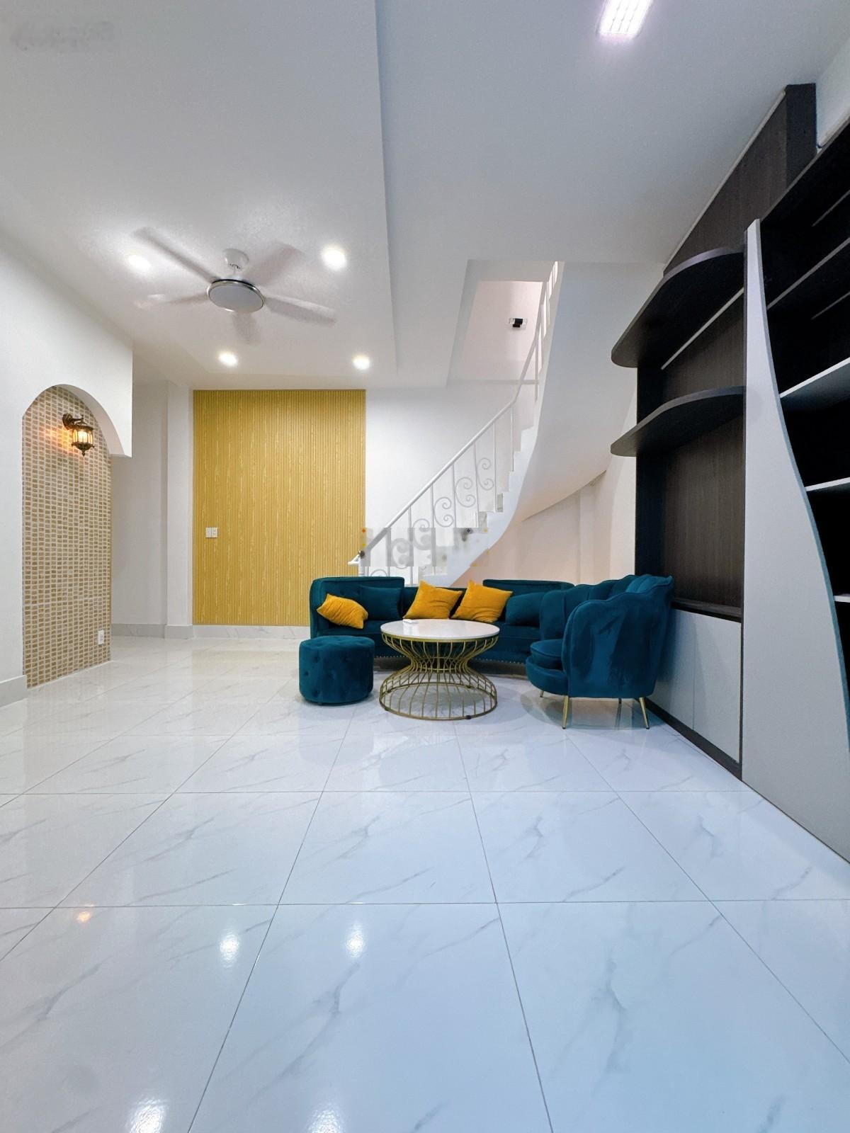 Bán nhà nở hậu 8m mới xây 3 tầng - lê quang định p1 gò vấp - 40m2 - 3pn 3wc - gía 5.4 tỷ