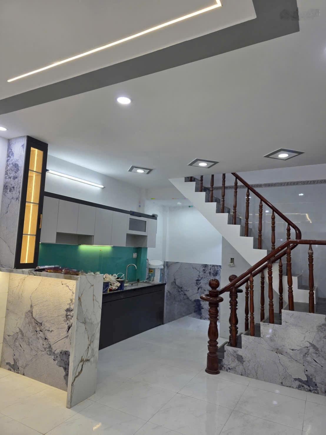 KÈO THƠM BÌNH TÂN - GIÁP TÂN PHÚ - 3.7 TỶ Diện tích: 4.1m x 10m (2 tầng, 2PN). Hẻm 5m thô