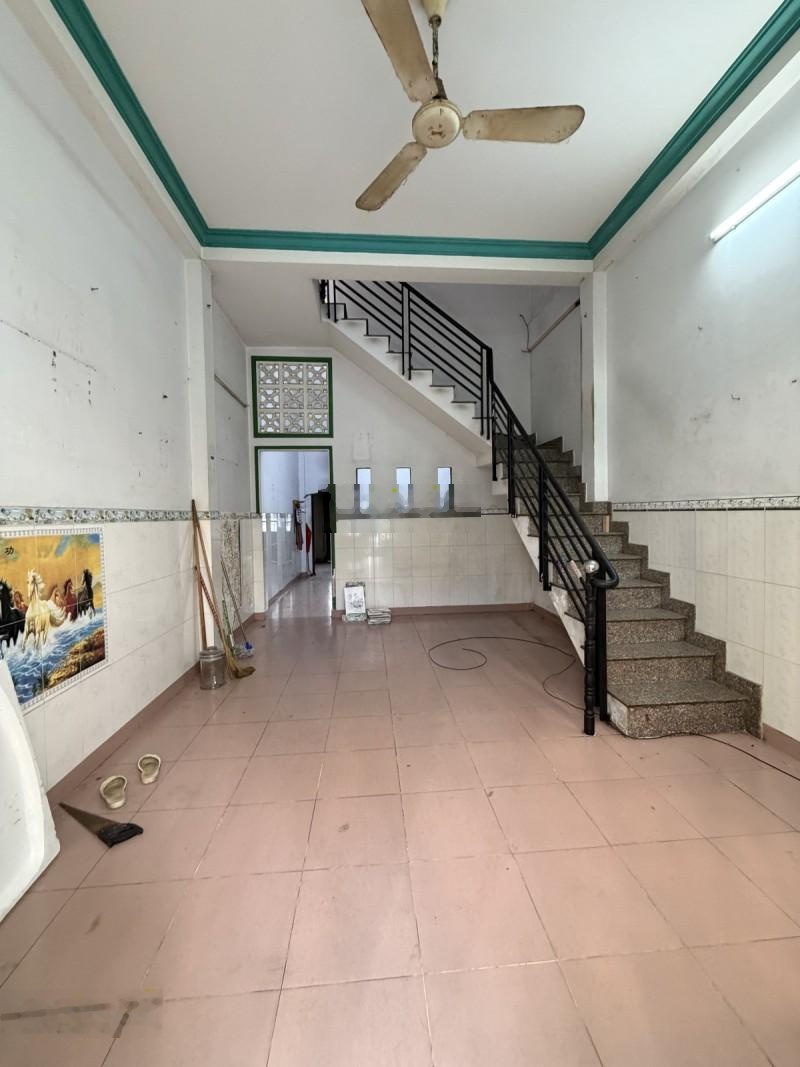 Iêu phẩm khu vip tân hương - hẻm 1/ ô tô 5m - ngang 4m dài 15m- chỉ 6.6 tỷ