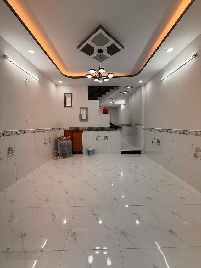 Nhà đẹp đường Kênh Tân Hóa, ngang 4,2m dài 12m nở hậu, 3 căn ra hẻm xe hơi, chỉ 6,1 tỷ