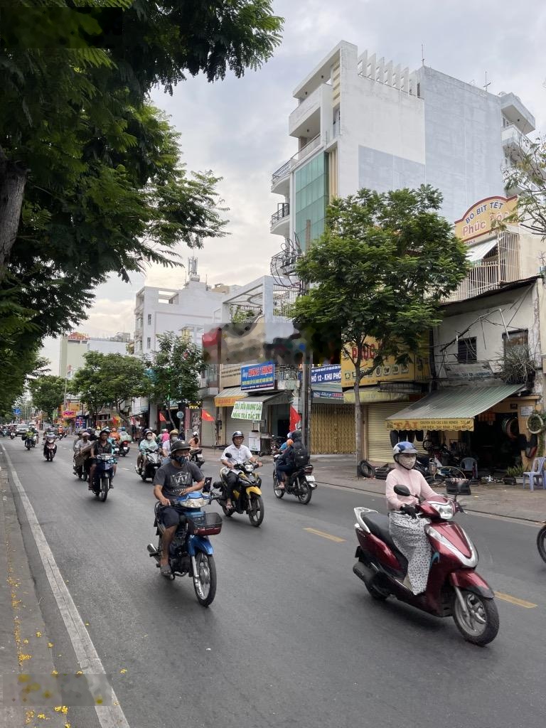 Bán nhanh nhà Tân Bình hẻm 5m Âu Cơ 3 tầng 30m2 chỉ 4.2 tỷ, LH: 0933233236