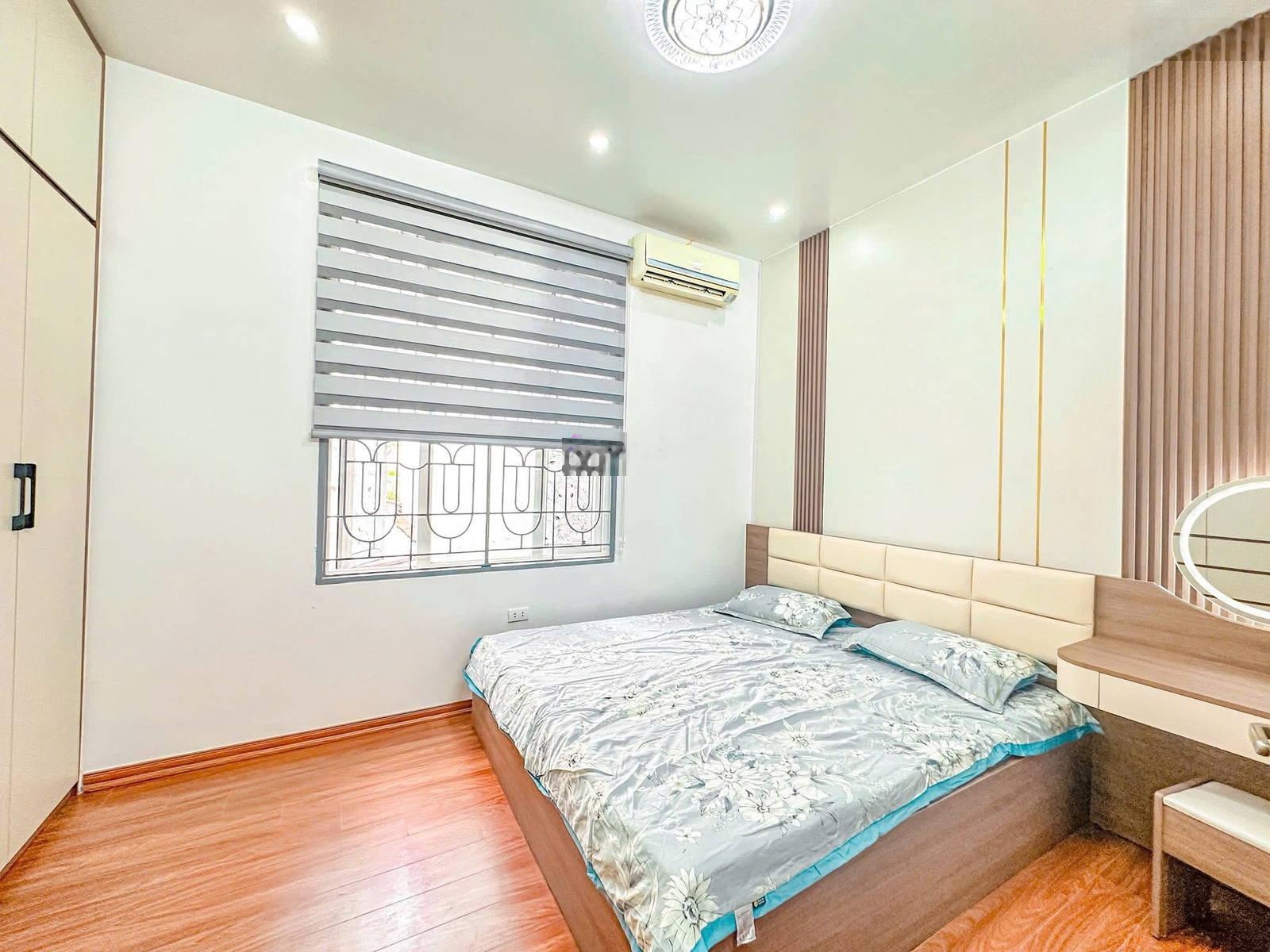 Bán gấp nhà ngõ Gốc Đề 30m2 5 tầng 3 ngủ ngõ thông gần ô tô