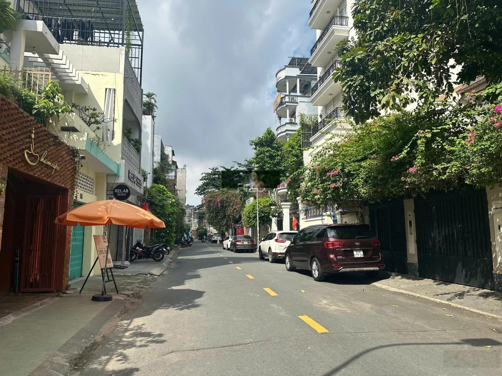 Khu sang! Hẻm xe hơi Trần Nhật Duật, TĐ, Q1 - (7 x 10m) nở hậu - CTXD: 5 tầng - Chỉ 12,5 tỷ TL