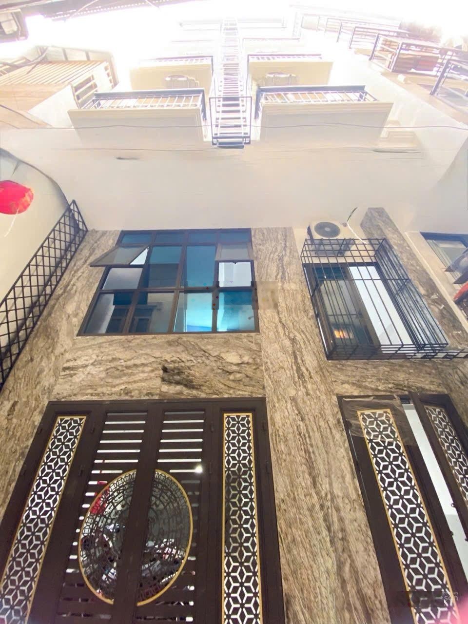 CCMN khu vực Trường Chinh, Ngã Tư Sở, Đống Đa, Hà Nội 100m2 x 8T x 32PKK, cho thuê 150tr/ tháng