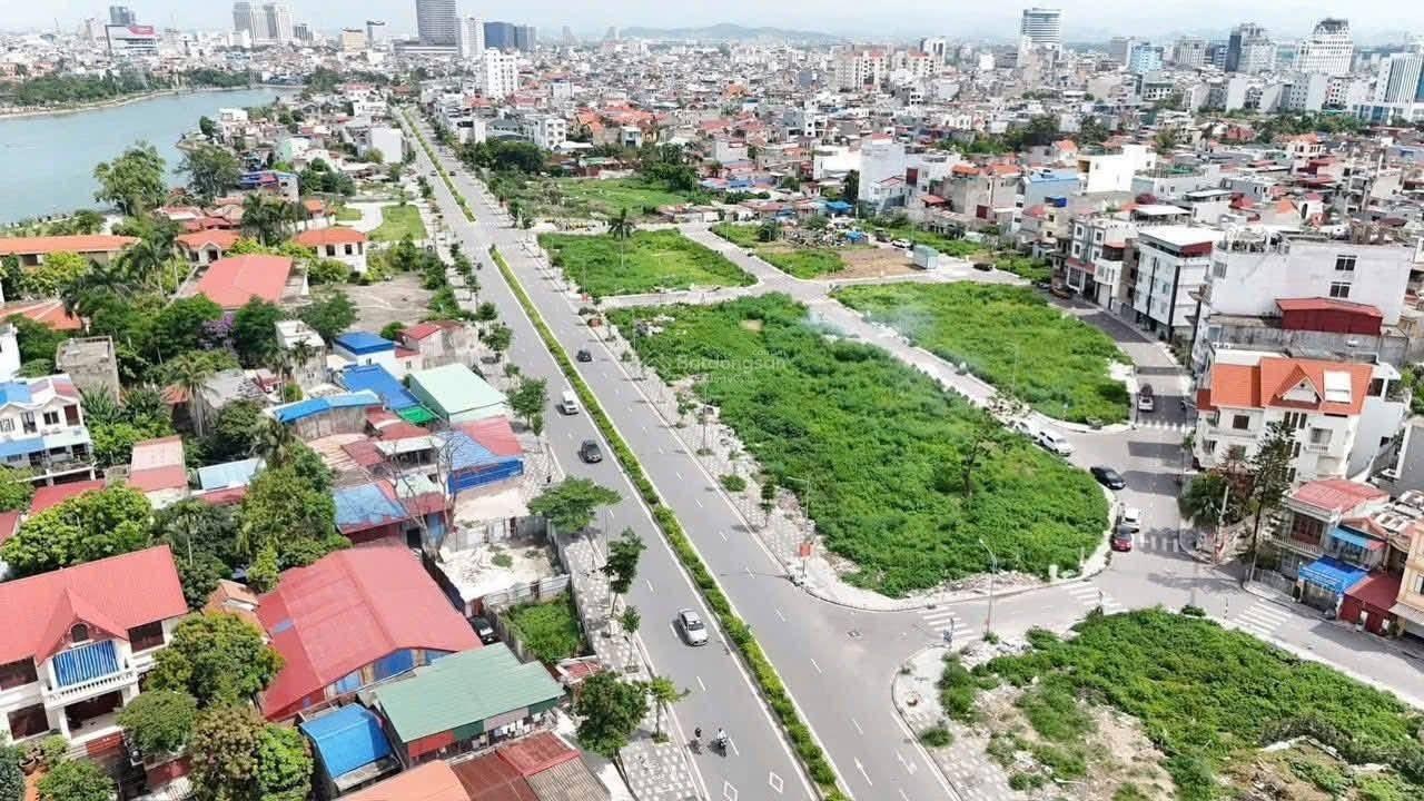 Bán Lô Đất 100m2 Hàng Hiếm Mặt Đường Đông Khê 2 (Lê Quang Đạo)