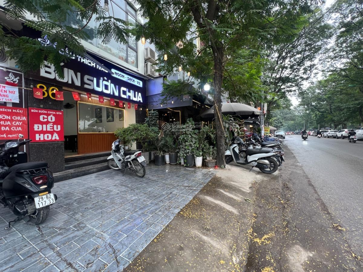 Cho thuê nhà mặt phố hồ Đền Lừ, diện tích: 180m2 x 8 tầng thông sàn, MT 10m, mọi mô hình