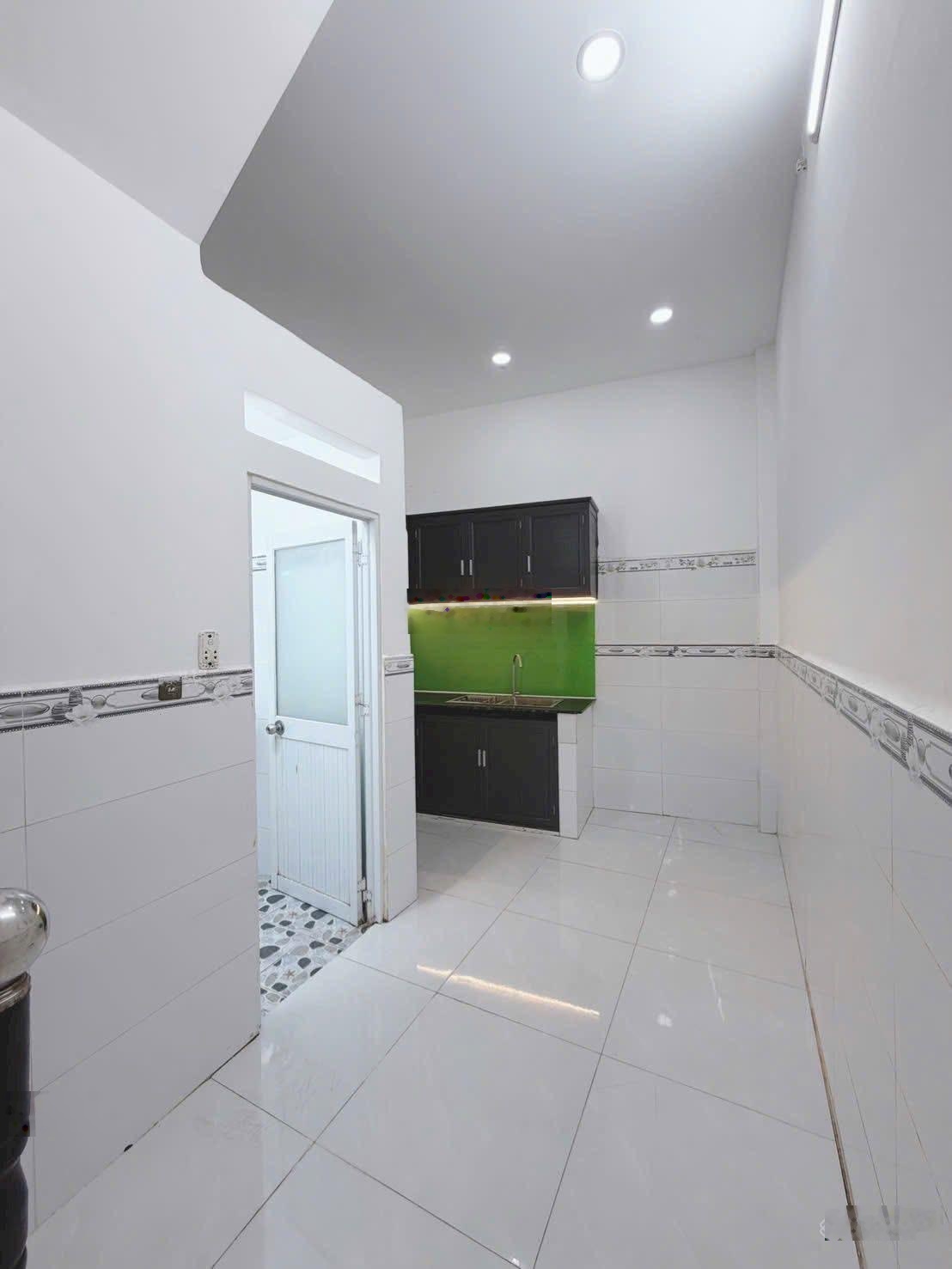 Nhà Đẹp 3,01x10m 1Lầu Đúc (2PN 2WC) Hẻm 4m. Chiến Lược Giáp Tân Hoà Đông. Bình Tân