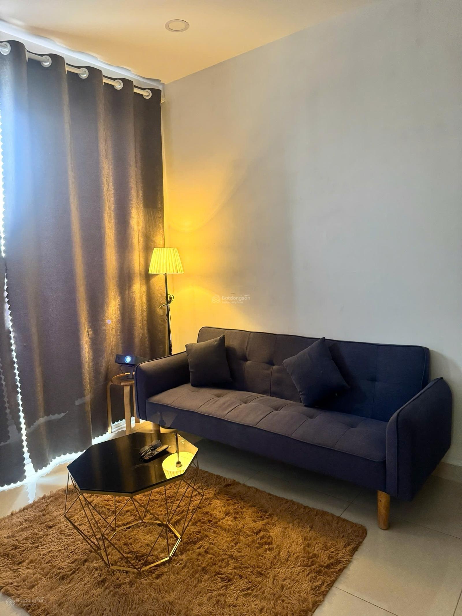 Cho thuê Căn 2 Phòng ngủ đầy đủ nội thất. Giá thuê chỉ 8 triệu. LH 0909086098 Xem nhà