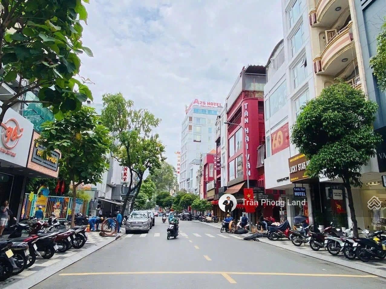 Chính chủ cho thuê nhà mặt tiền 138 Nguyễn Trãi, P. Bến Thành, Q1, 4x18m, trệt 3 lầu, 0938140491