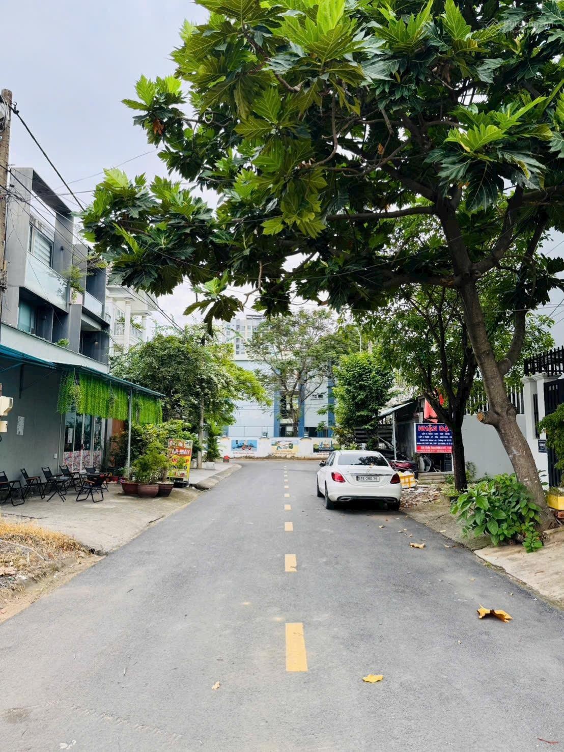 Bán lô đất giá tốt nhất kdc 10 mẫu hiện tại