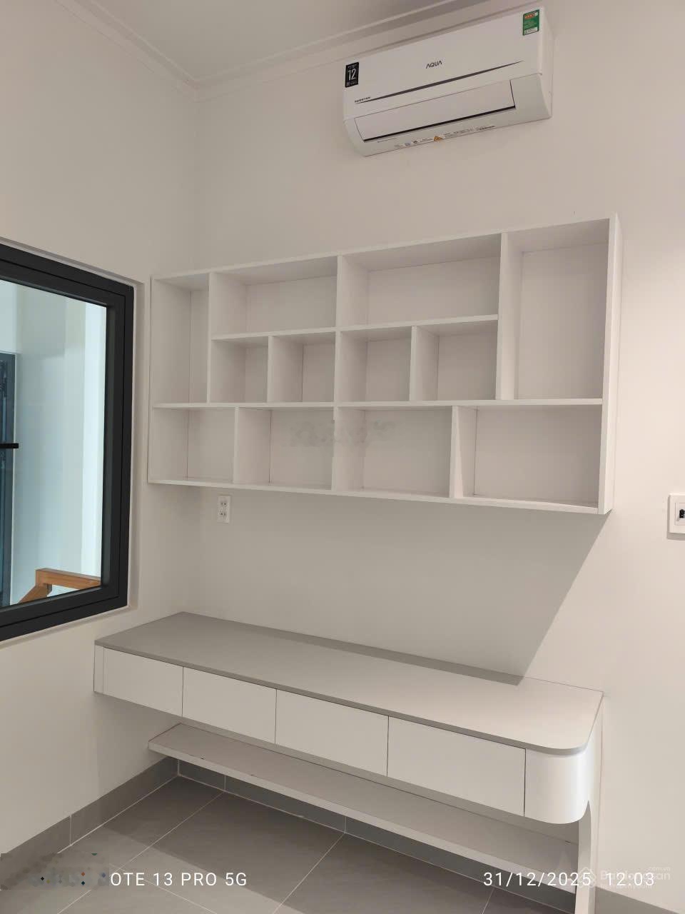 Nhà đẹp 2 tầng, 2 mặt tiền, hẻm ô tô Hải Đức, DT: 52,7m2(DT thực tế: 55m2), 3PN, ban công giá 4tỷ5