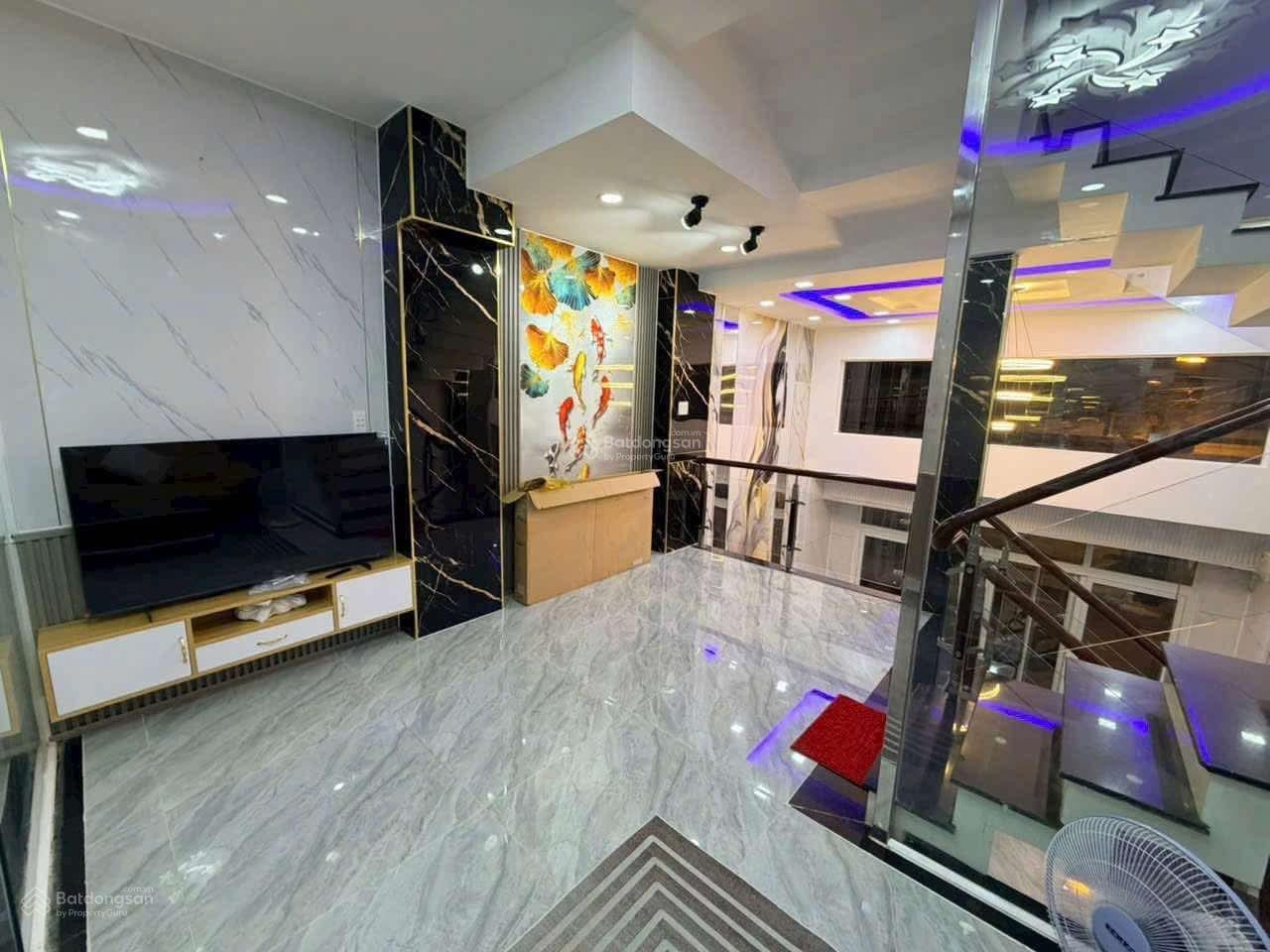 Bán nhà mới cao cấp gò vấp full nội thất có sân ô tô giá 9,2 tỷ