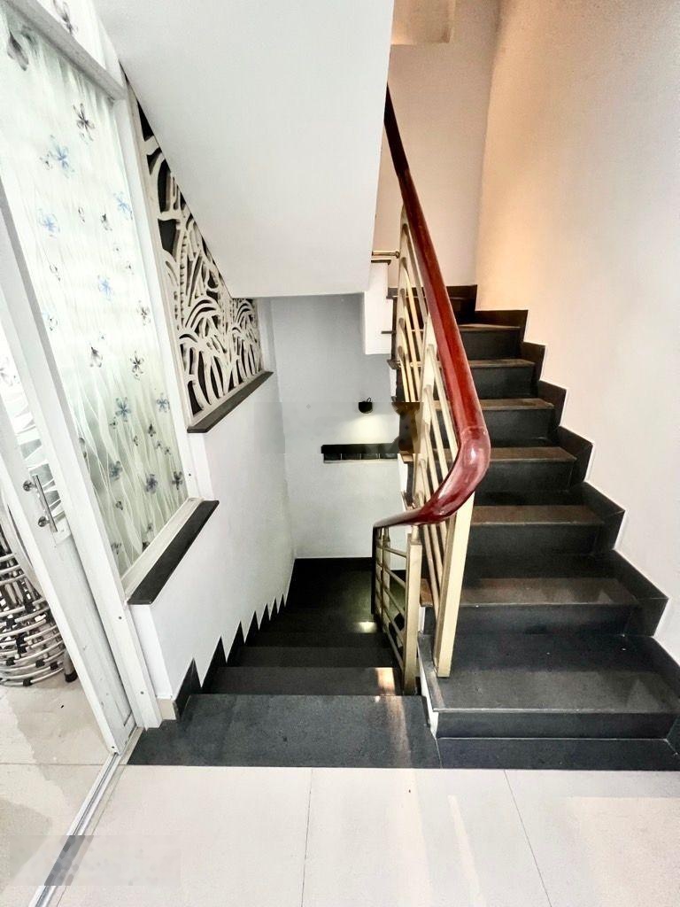 Tân Phú - Bán nhà 5 tầng hẻm xe hơi kế bên AEON Tân Phú - 5,7t