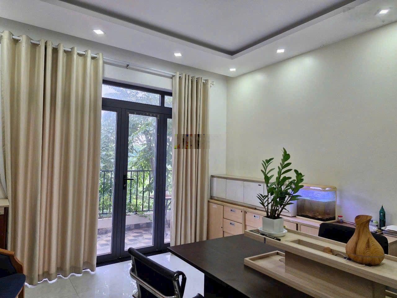 Bán gấp nhà đẹp hẻm 230 lò lu, 57.6m 4 tầng giá 5.750ty