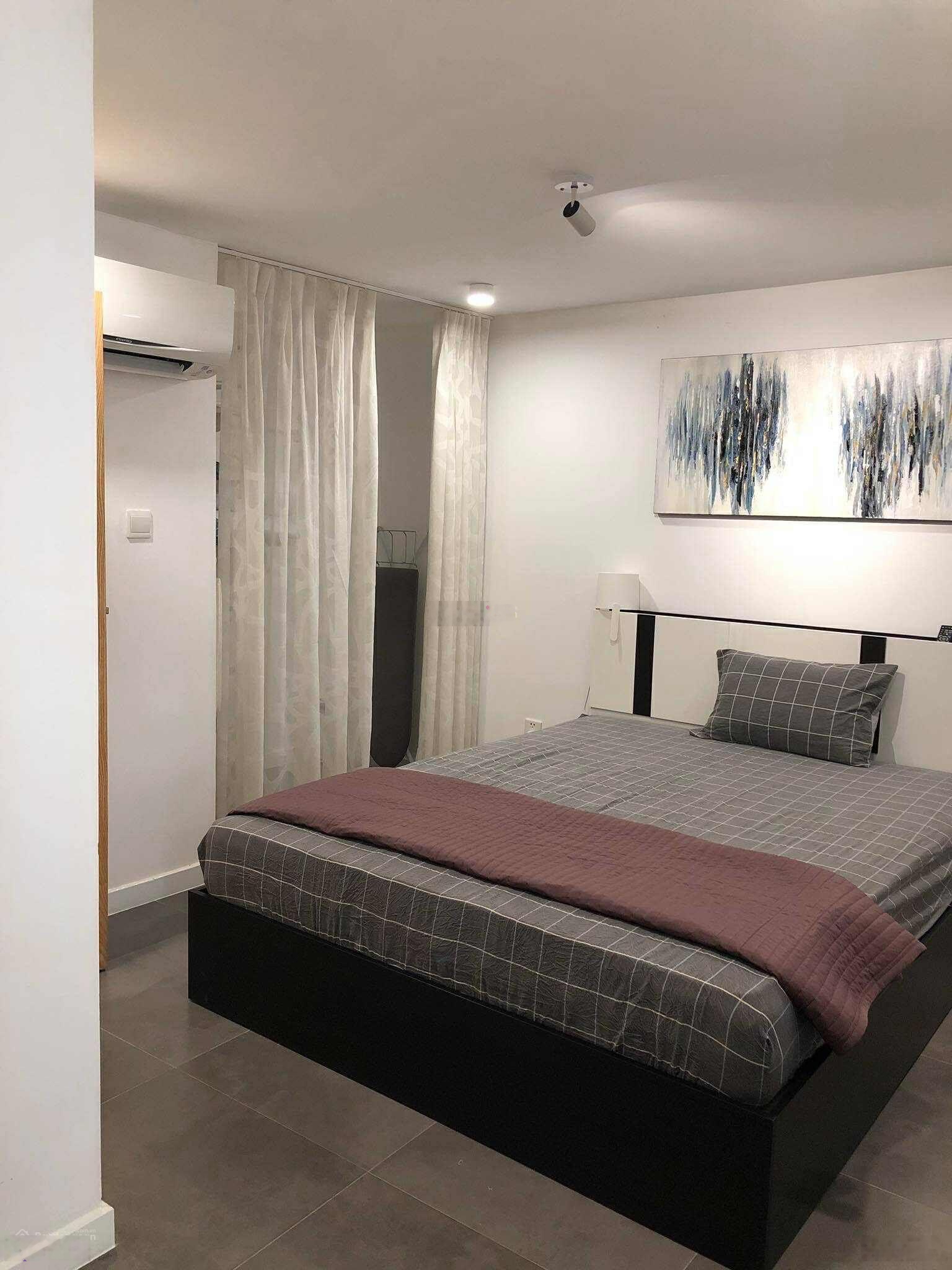 Gấp bán giảm 4 trăm triệu, chỉ 6,5 tỷ. tô hiến thành, p15, q10. dt37, 4pn, 4wc, 4 tầng + st, shr.