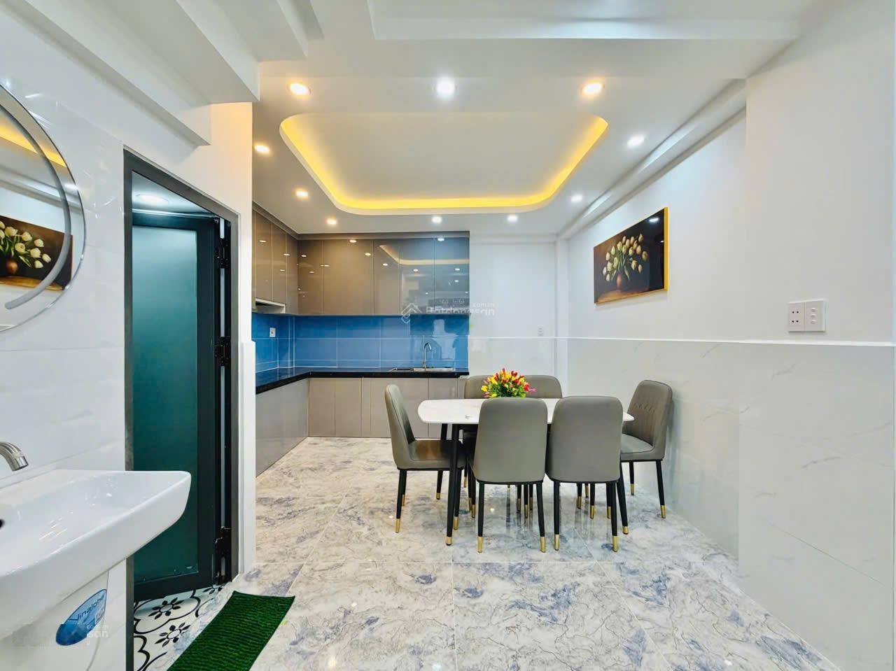 Phạm Văn Chiêu Phường 14 Diện tích: 4m 12m ( nở hậu )3 Lầu, 3 phòng ngủ, 3wc---5,6 Tỷ