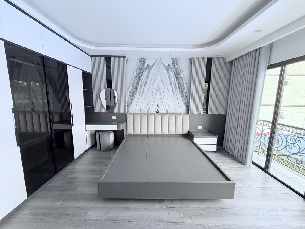 Nhà đẹp phường bồ đề gara oto 7 chỗ ngõ thông