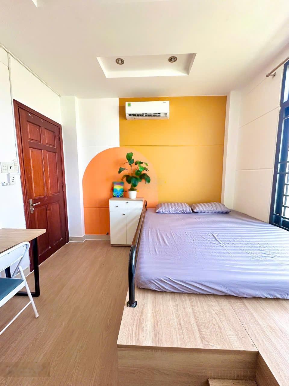 CHDV 13 phòng góc 2 mặt tiền đường 5 m DT:5 x 15 CN: 68 m 5 tầng giá chỉ 12,75 tỷ thương lượng