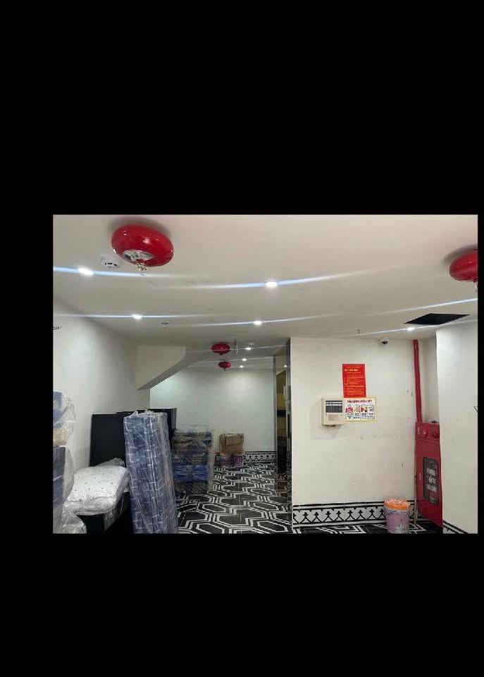 Bán tòa nhà 8 tầng thang máy, 18 phòng khép kín tại Cầu Diễn, Nam Từ Liêm cũ, giá 13.x tỷ