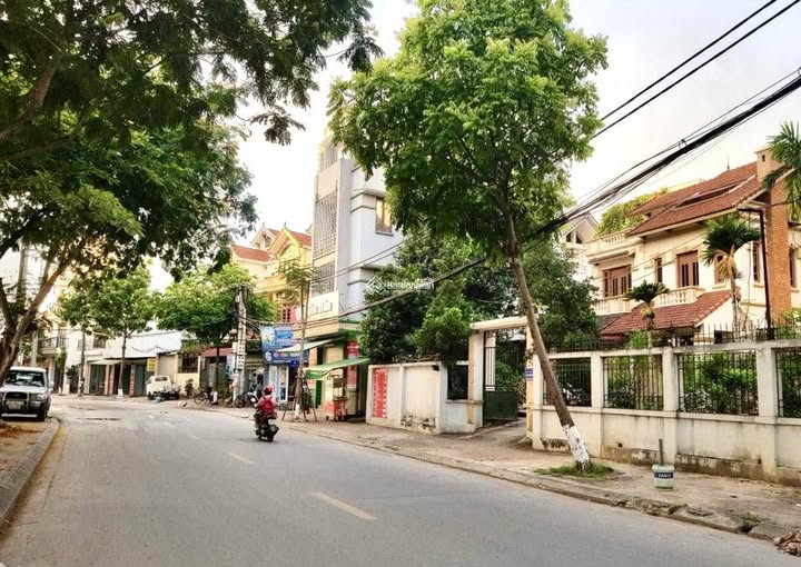 Bán nhà Tây Hồ, Phú Thượng, 52m², giá 9,9 tỷ, ô tô tránh sát nhà