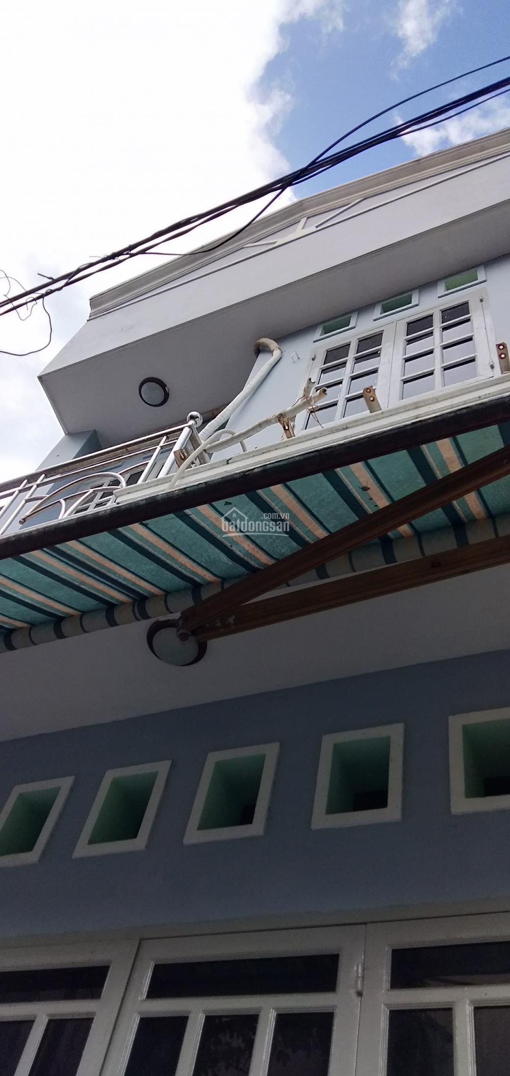 Cho thê căn nhà 1 trệt, 1 lầu 2 PN, 2 WC. Diện tích 50m2, sàn 92m2, giá thê 6tr5/th Q2, TPHCM