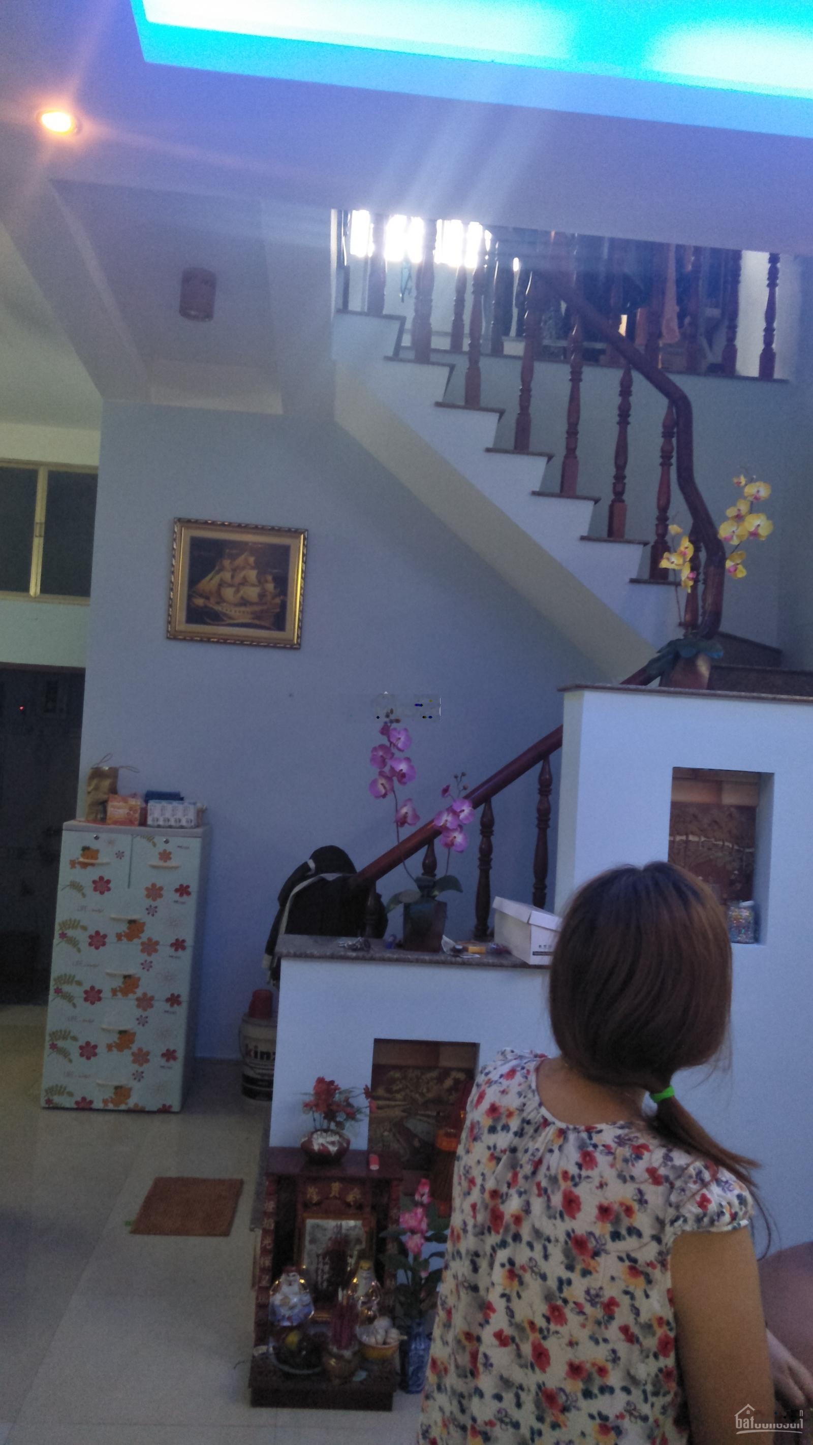 Cho thuê nhà nguyên căn, 1 trệt 1 lầu, 3 phòng ngủ, 2WC, diện tích 65m2, sàn 117m2, Q9, TP.HCM