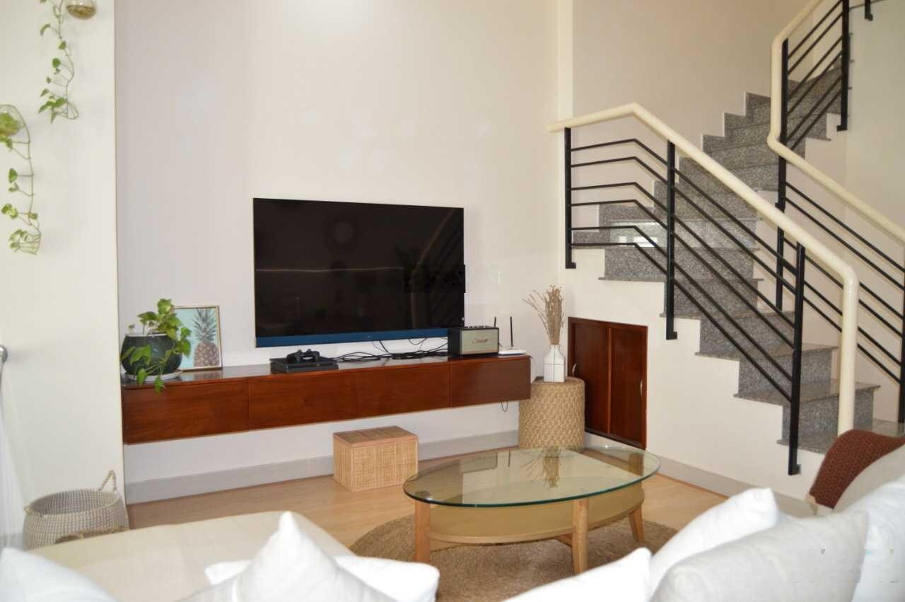 Nhà phố Thảo Điền xinh như homestay chỉ 25tr đồng bào ơiii