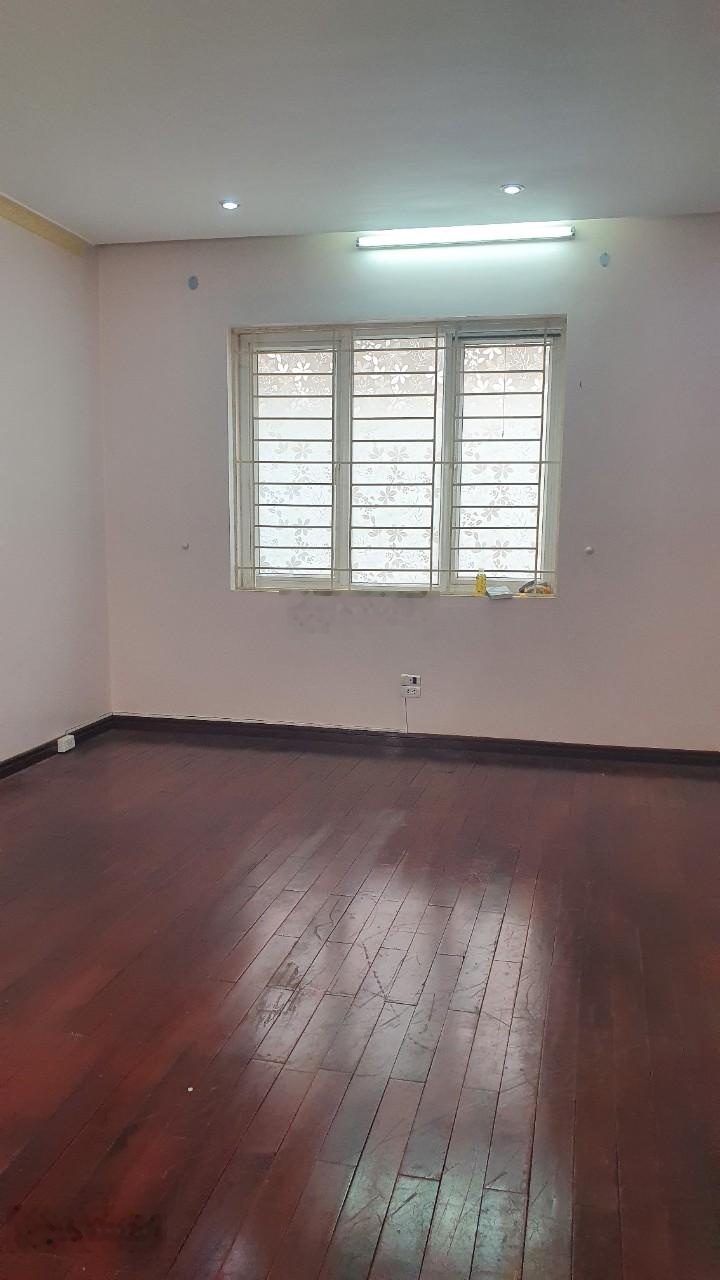 Cho thuê biệt thự Văn Phú 240m2, 4 tầng, mặt tiền 10m chỉ 35tr siêu rộng