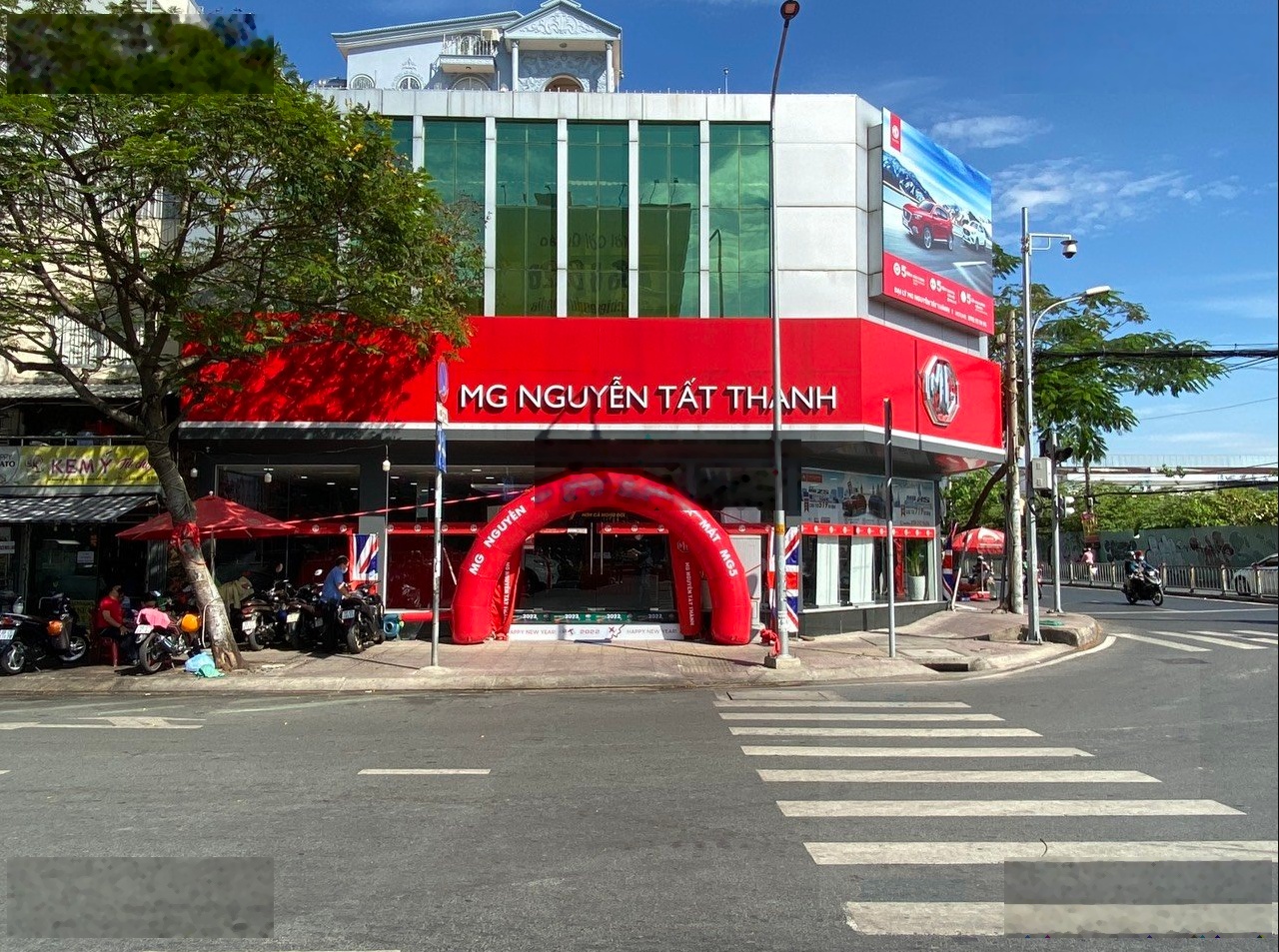 Cho thuê góc 2MT 92-94-96 Hoàng Diệu-Nguyễn Tất Thành, Quận 4, DT: 19x12m 1 trệt 1 lầu, DTSD: 456m2