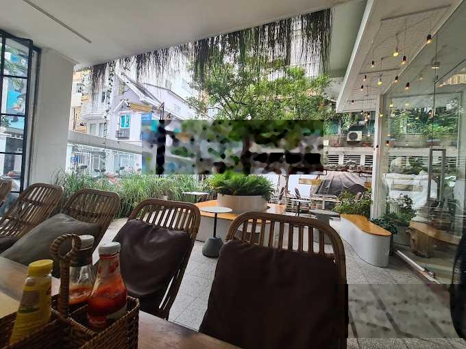 Cho thuê nhà mặt tiền đường Nam Kỳ Khởi Nghĩa, Quận 3. DT: 20x50m. Trệt lầu. DTSD: 2.000m2