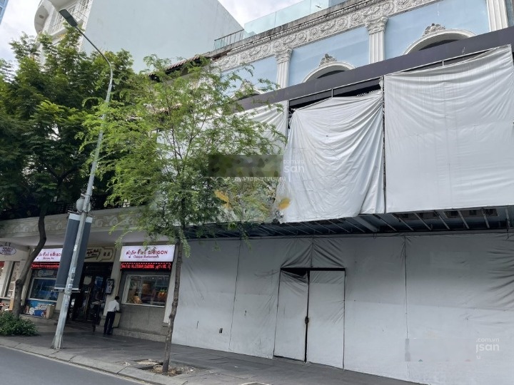 Cho thuê nhà mặt tiền Nguyễn Cư Trinh, Quận 1. DT: 15x40m. 1 trệt 2 lầu. DTSD: 1.800m2