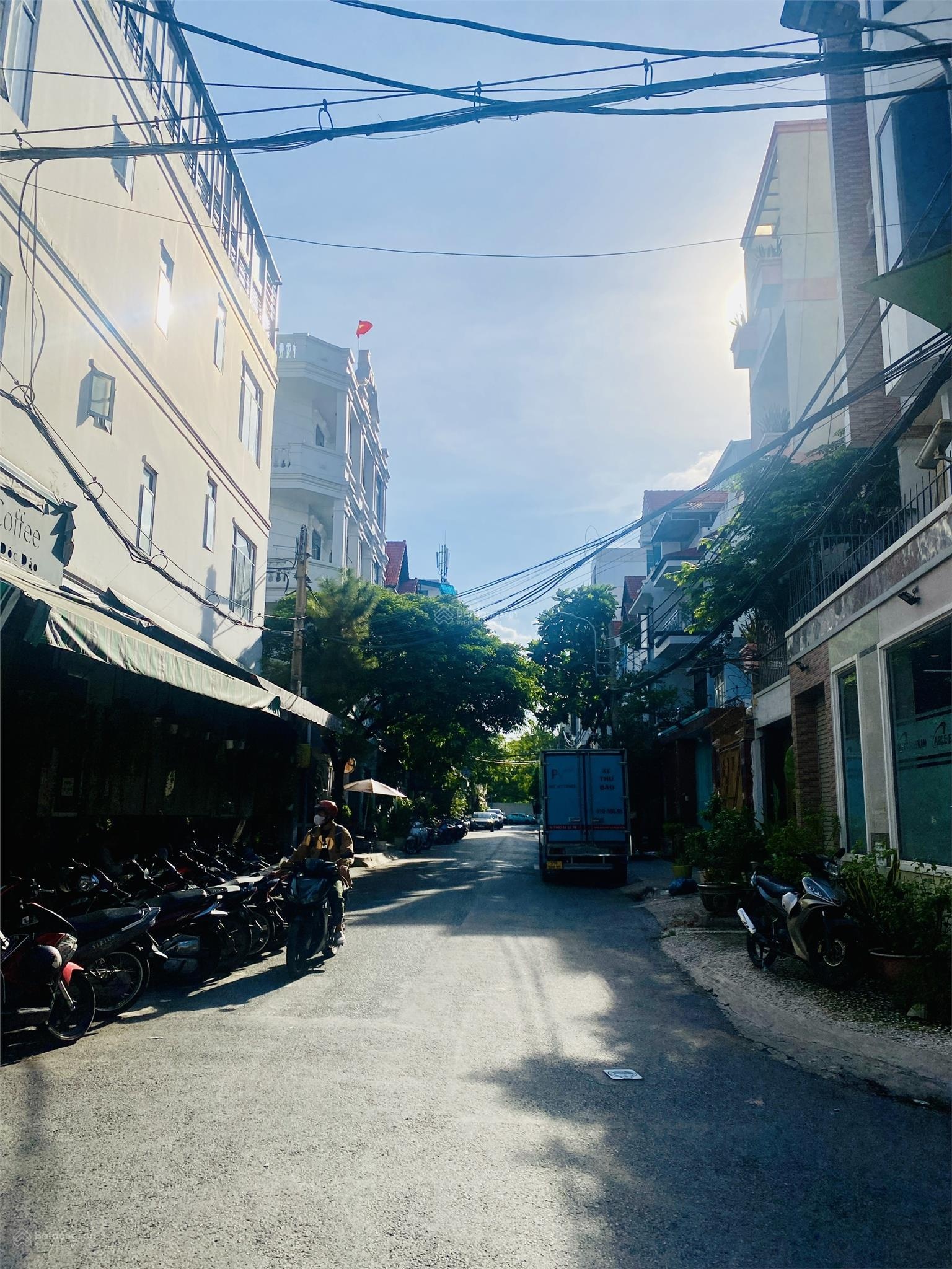 Bán nhà mặt tiền 73 Nguyễn Trọng Lội, trục Trường Sơn; (4,5*26m), 3 lầu, Phường 4, Quận Tân Bình