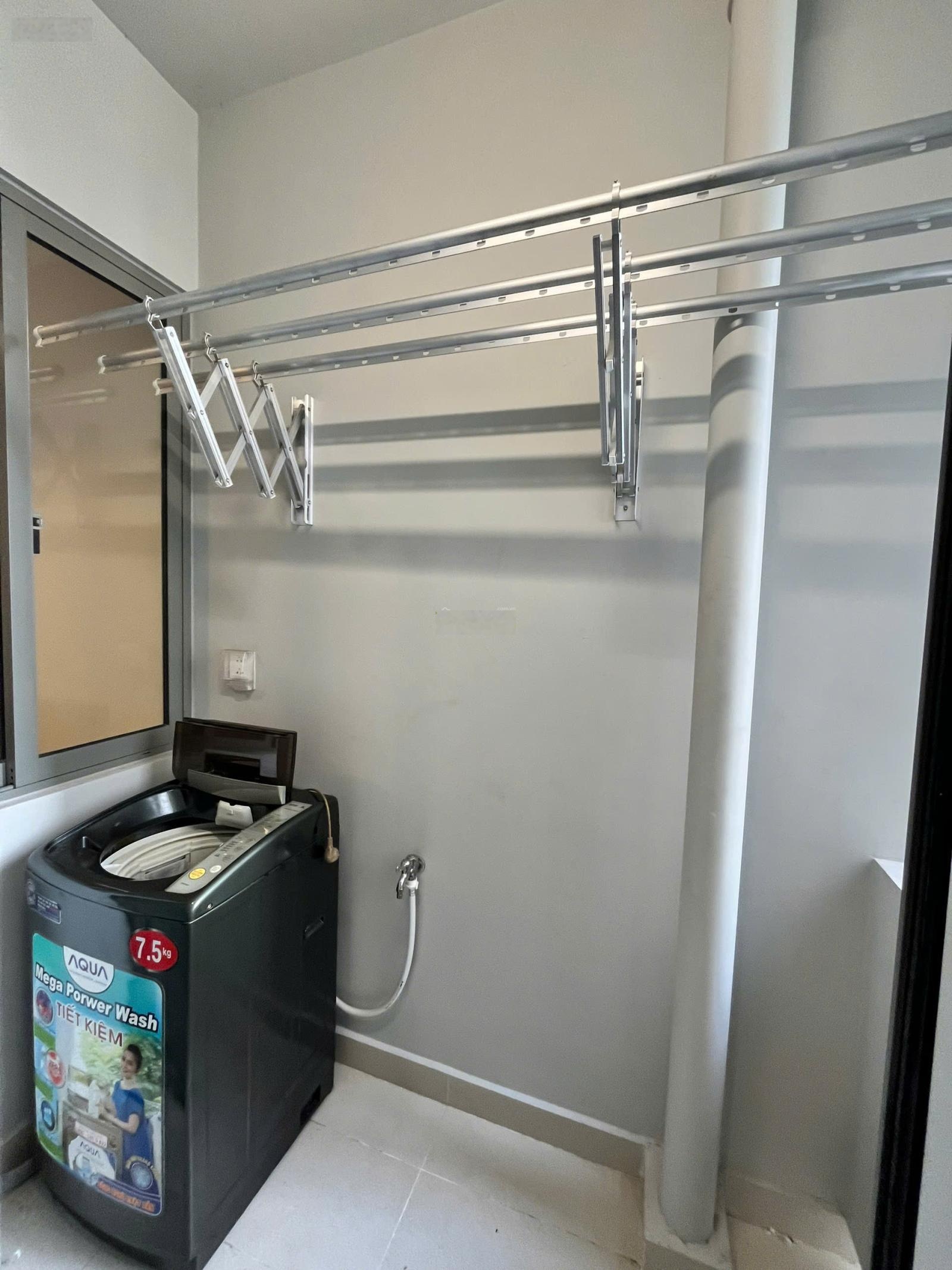 Cho thuê căn 2PN giá 7.5tr/th full 2ML, giường tủ, máy giặt, chung cư Westgate