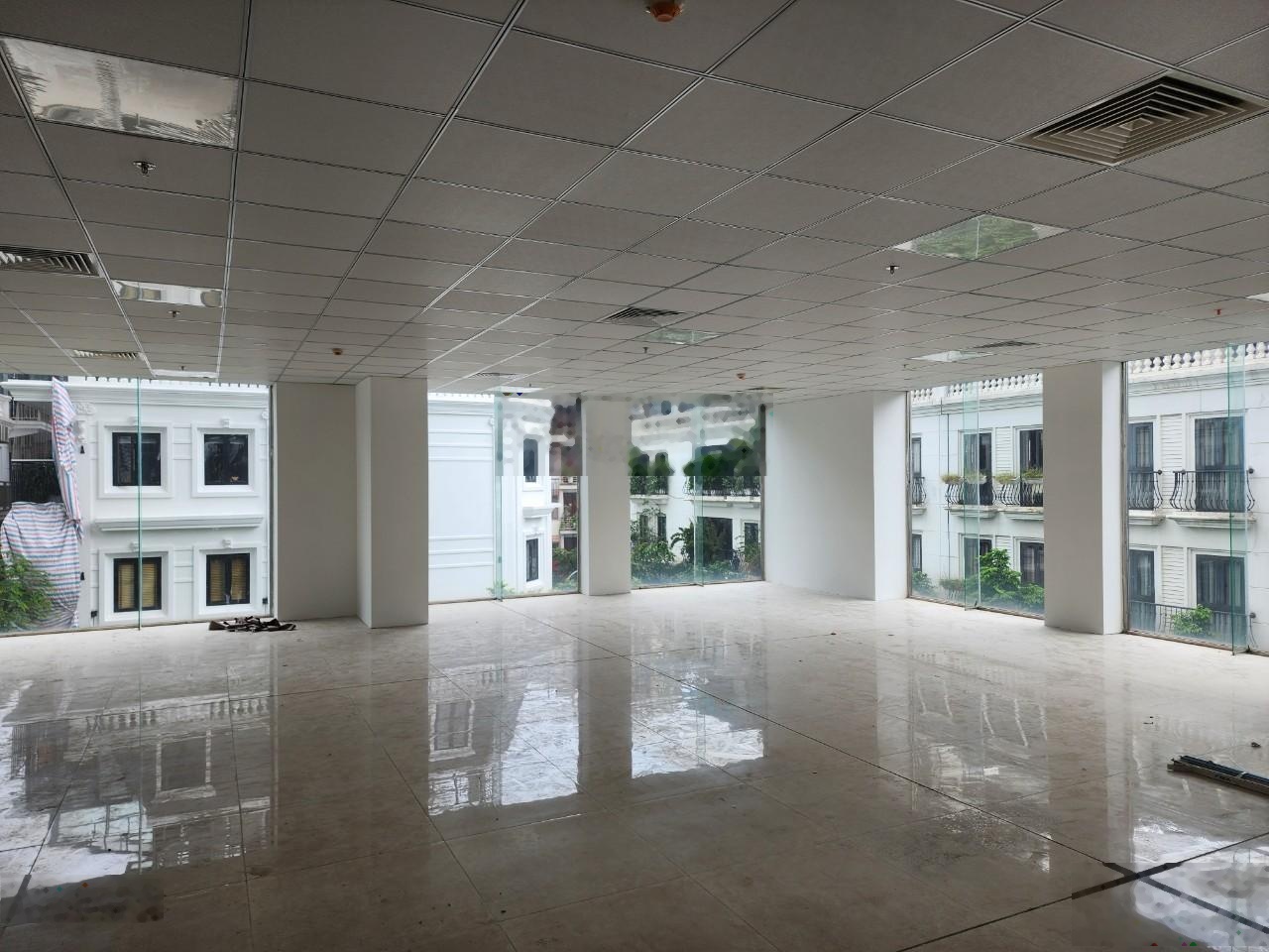 Cho thuê văn phòng tại PHC Complex 158 Nguyễn Sơn - giá sốc chỉ 100 nghìn/m2