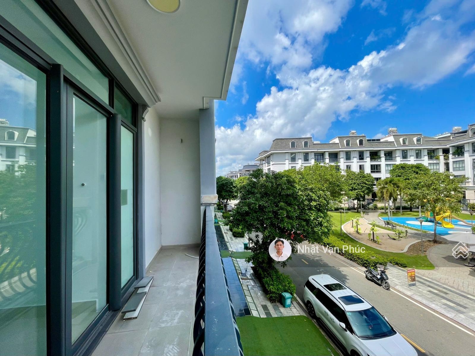 Tòa nhà văn phòng 20m2, 30m2, 35m2 có ban công, cửa sổ, thang máy, hầm xe, giá chỉ từ 4 triệu/tháng