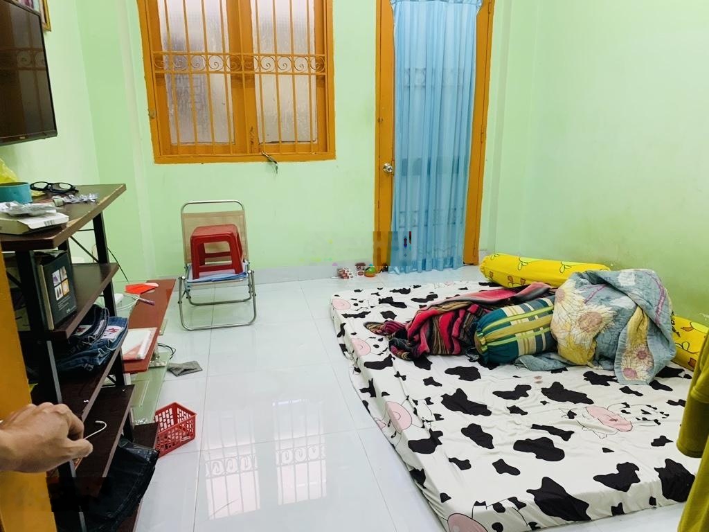 Nhà TT nở hậu, ko LG - Trần Hưng Đạo - 24m3, 3tầng - nhỉnh 4tỷ