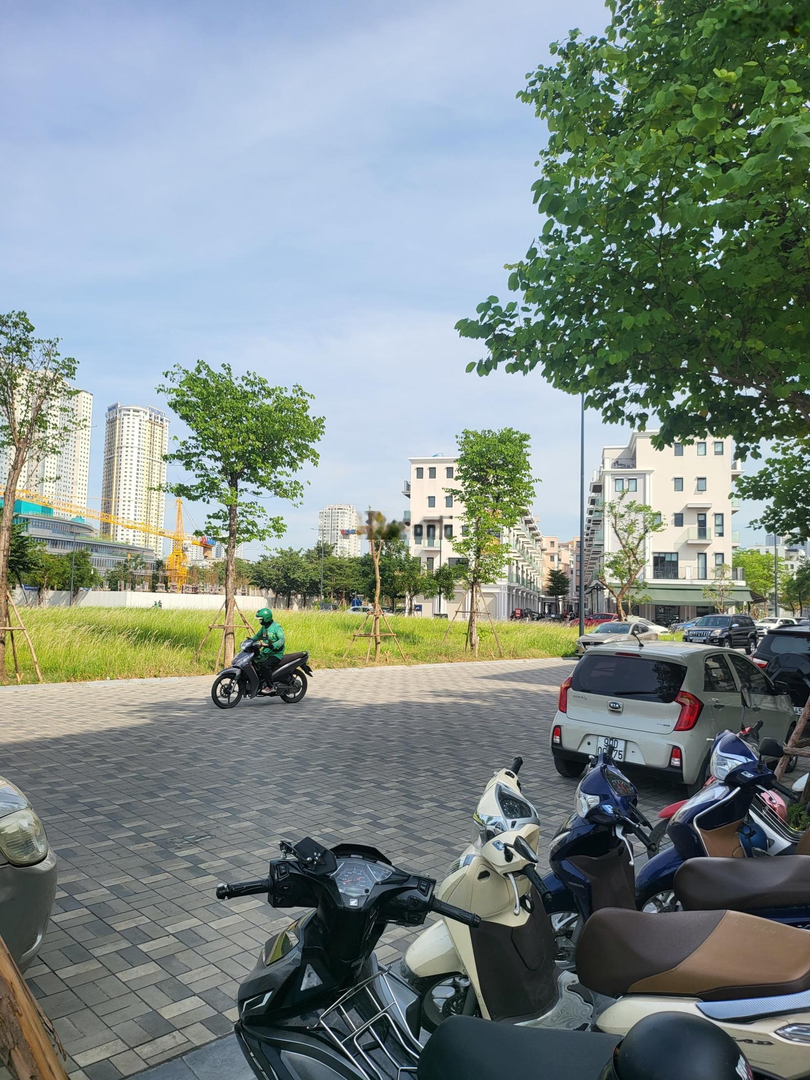 Chuyên cho thuê văn phòng The Manor Central Park, Nguyễn Xiển giá rẻ nhất thị trường