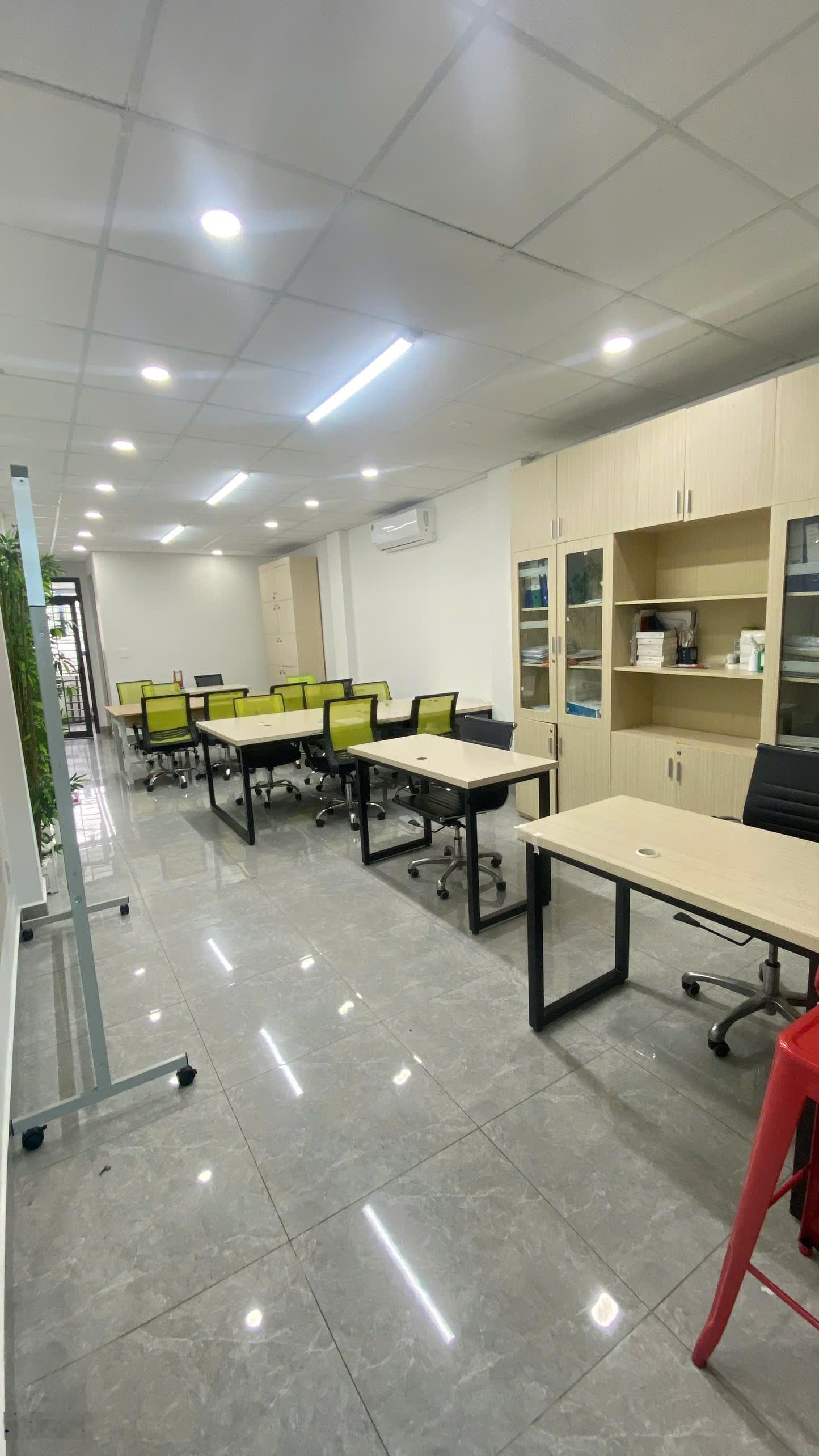 VP 80m2, có bàn ghế, khu An Phú An Khánh P.AP Q. 2