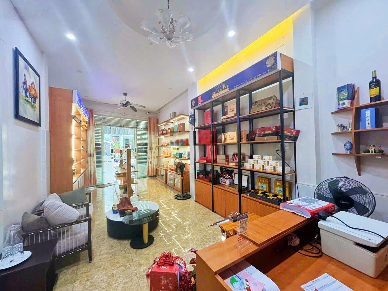 Nhà 4 tầng đường Thi Sách, vị trí ổn áp