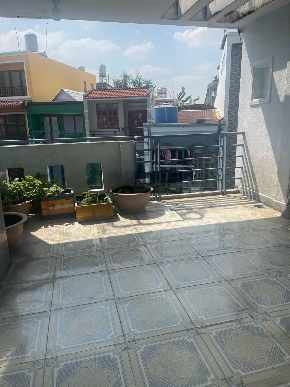 Nhà hẻm 1 sẹc Phạm Huy Thông (5x16m) 1 trệt - 2 lầu - 4PN