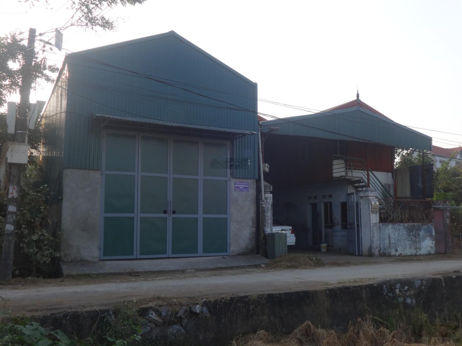 Chính chủ cần cho thuê khu kho xưởng 210m2 ngay khu vực Trạm Trôi, đường 32 Hoài Đức, Hà Nội