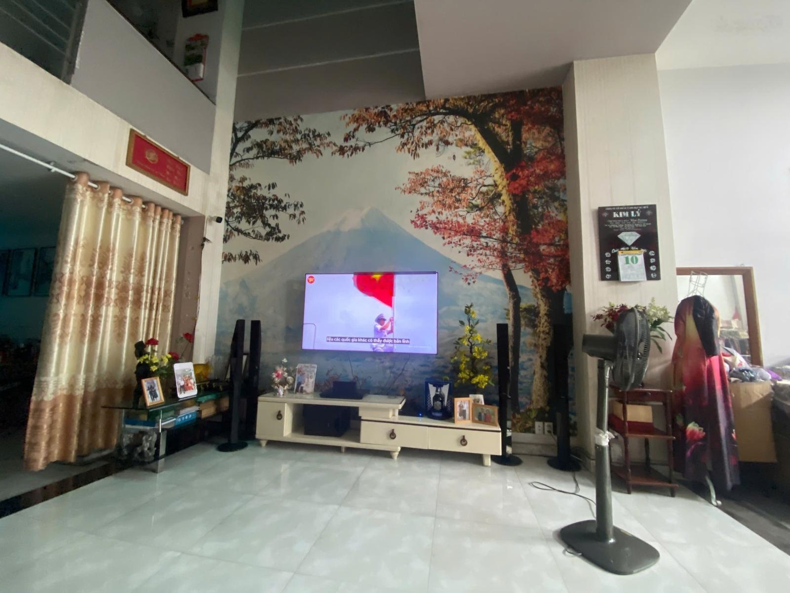 Sản phẩm khan hiếm-Nhà phố 5x17m-Sổ hồng riêng-chủ nhà thiện chí,khuôn viên cây xanh,nhiều tiện ích