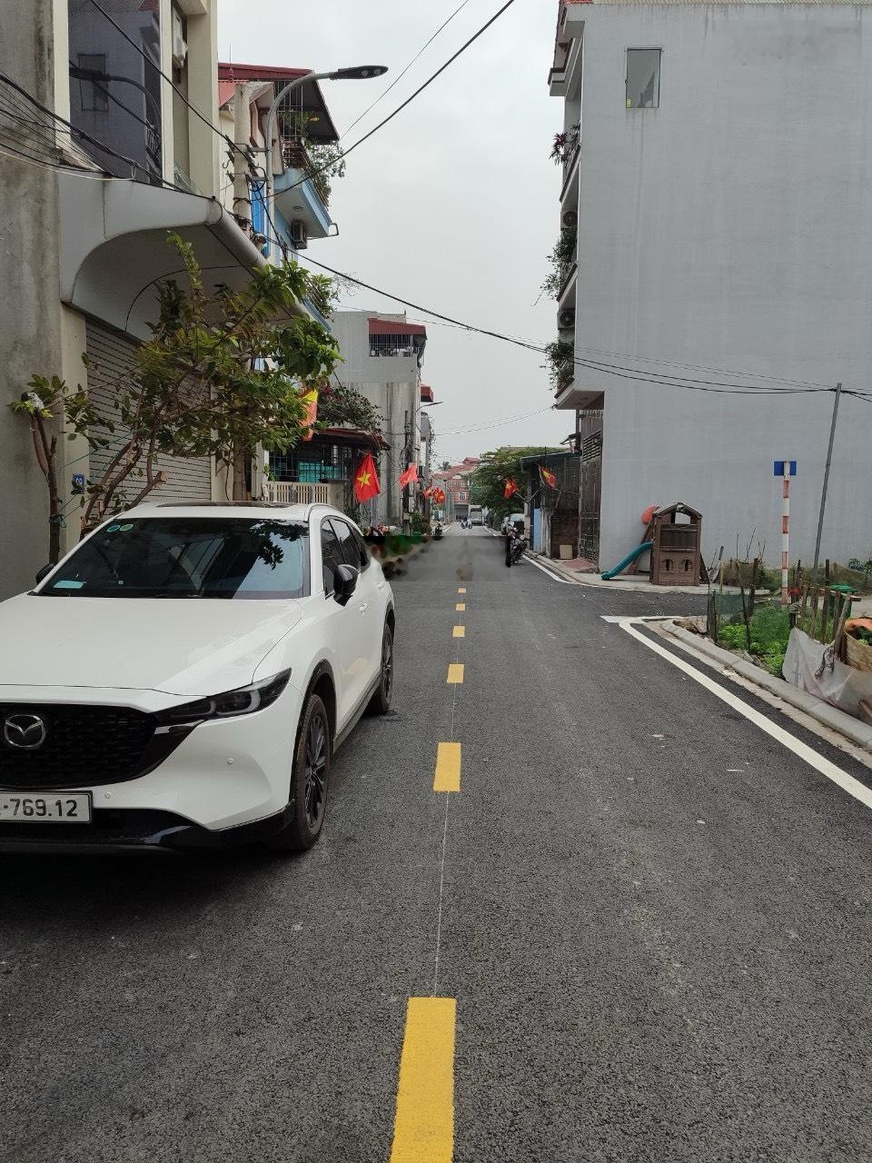 Bán lô đất trục chính 60m2 khu đấu giá Ao Ngòi, Đức Thượng, Hoài Đức, vị trí đẹp, giá chỉ 12X tr/m2