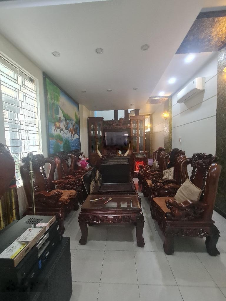 Bán tân bình nhà gần etown 2 cộng hoà - nhà gat3, Metro, 68 m2 4 tầng 6,7 tỷ rẻ nhất khu vực