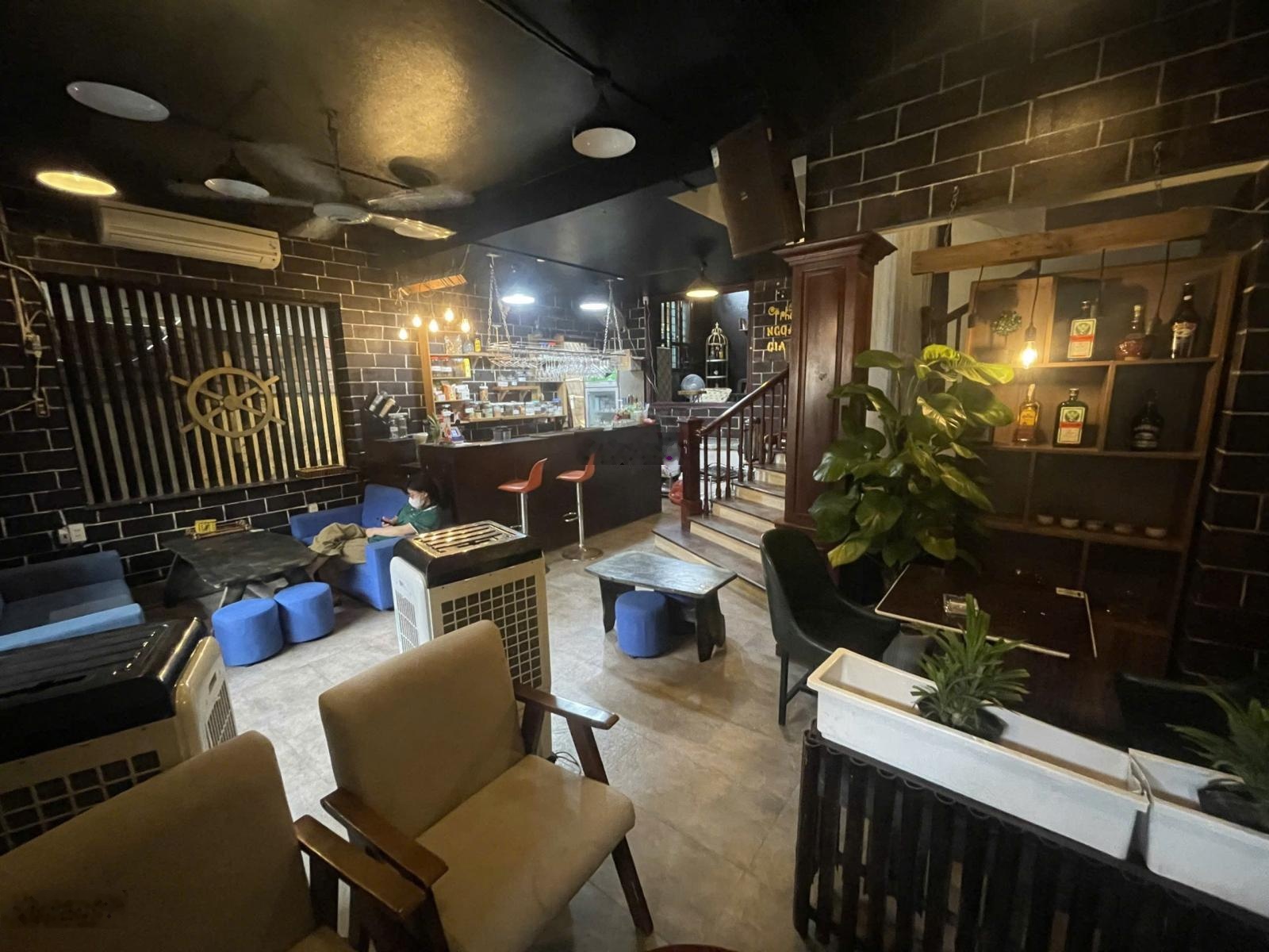 Tôi cho thuê sàn VP T1 - T4 nhà số 3 KV phố Thái Hà DT 35 - 120m2 full bàn ghế 4 tr 0934406986