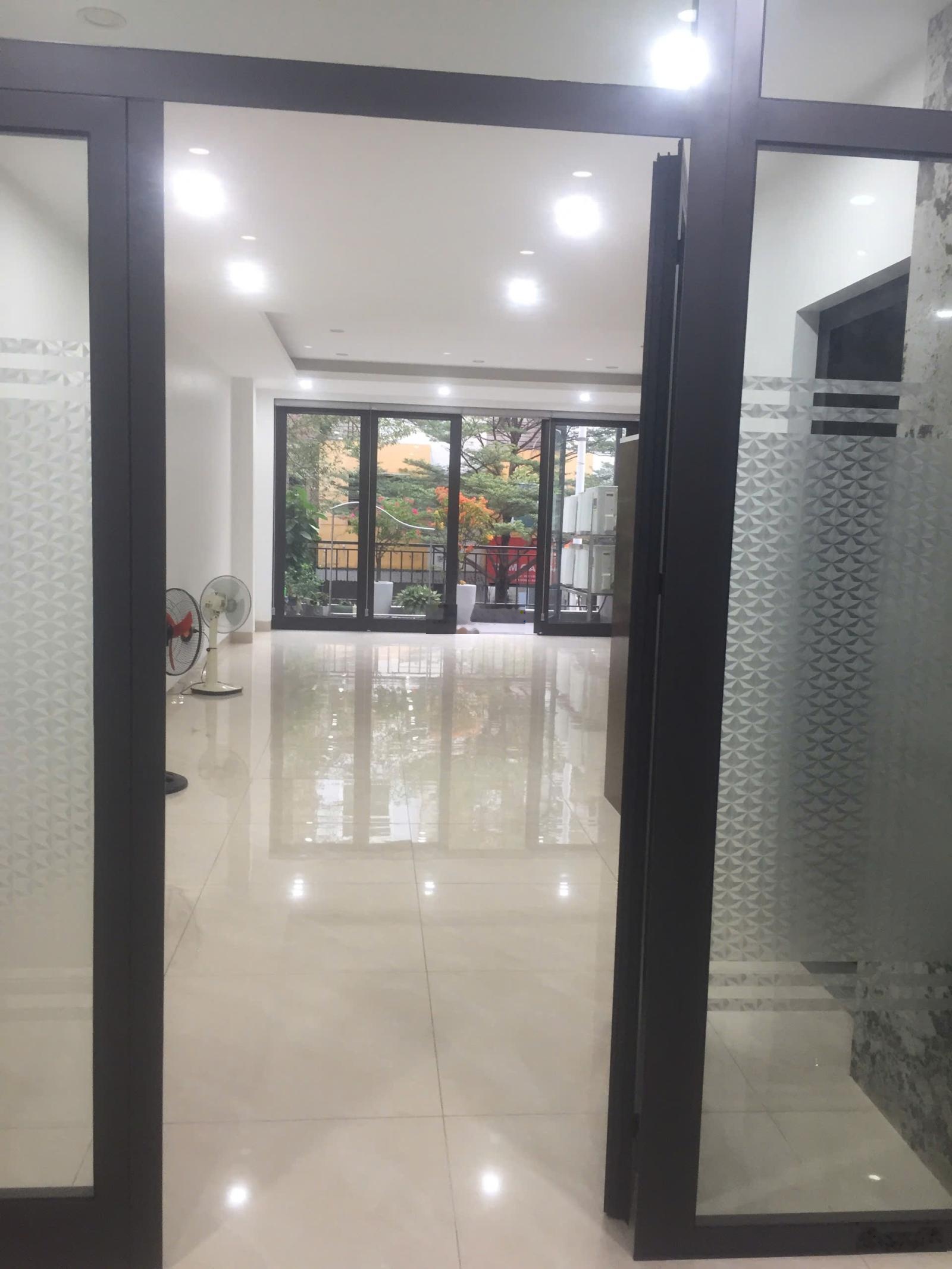 Cho thuê sàn văn phòng đẹp tại KĐT Văn Khê, La Khê . Hà Đông.DT 80m2.Thông sàn. Giá 8 triệu