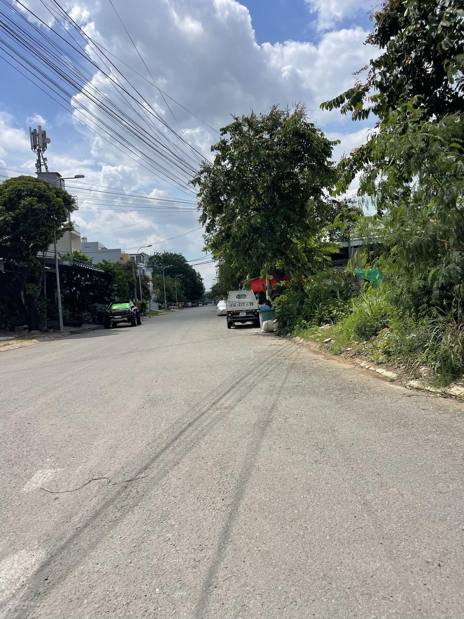 Cần Bán nhanh 200m đất nền kiến Á Liên phường quận 9 giá 80 tr/m