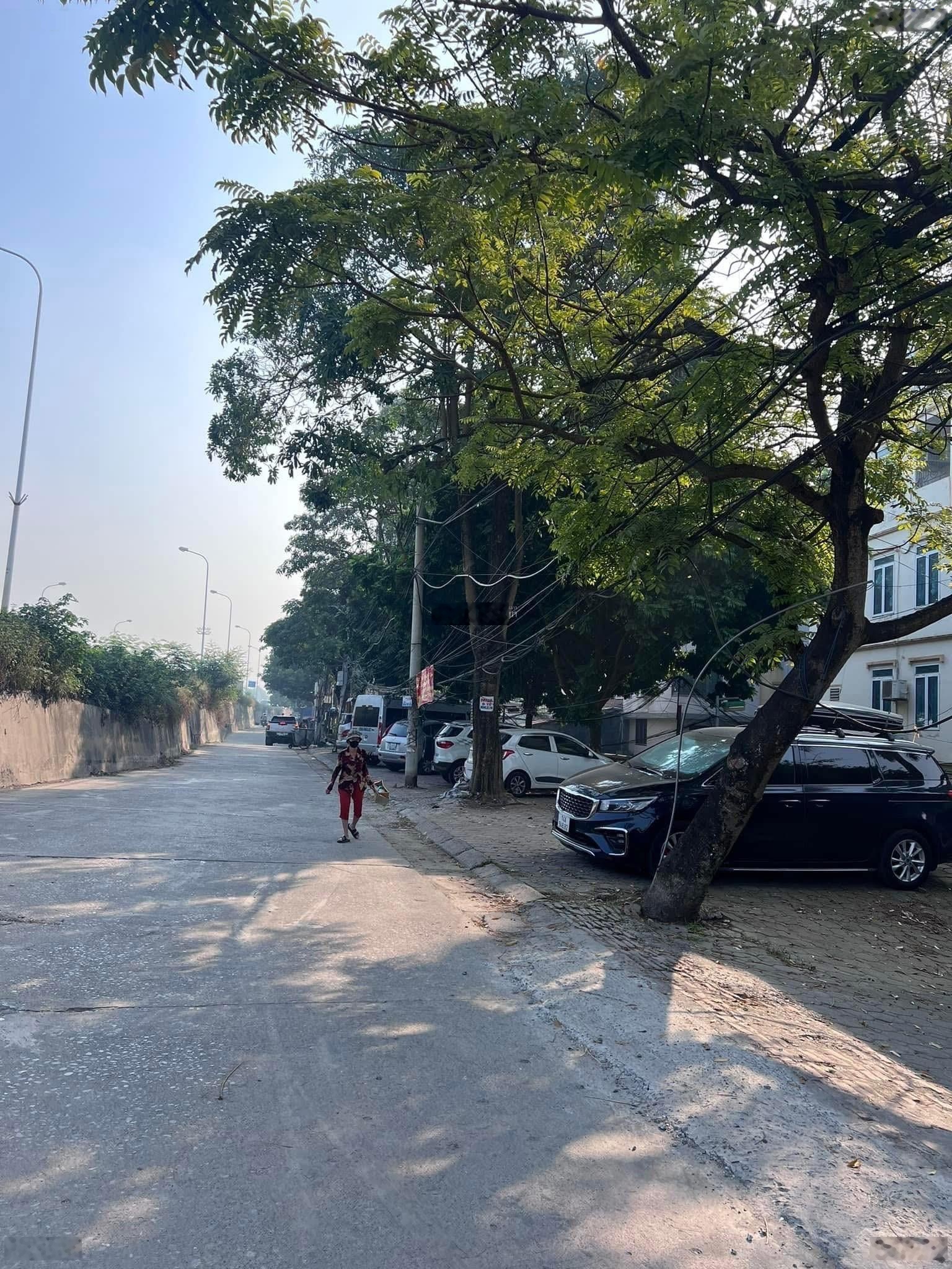 Đất xây building 10 tầng Mặt Phố An Dương Vương, Phú Thượng , ô tô tránh: 250 m2, MT 9m - 52,9 tỷ