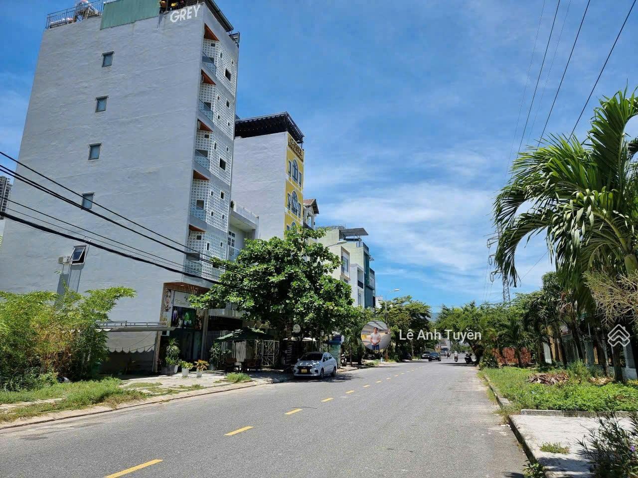 Bán cặp đất đẹp 220m2 (12,6x18) mặt tiền đường 10m5 Chính Hữu gần Phạm Văn Đồng, Biển Mỹ Khê