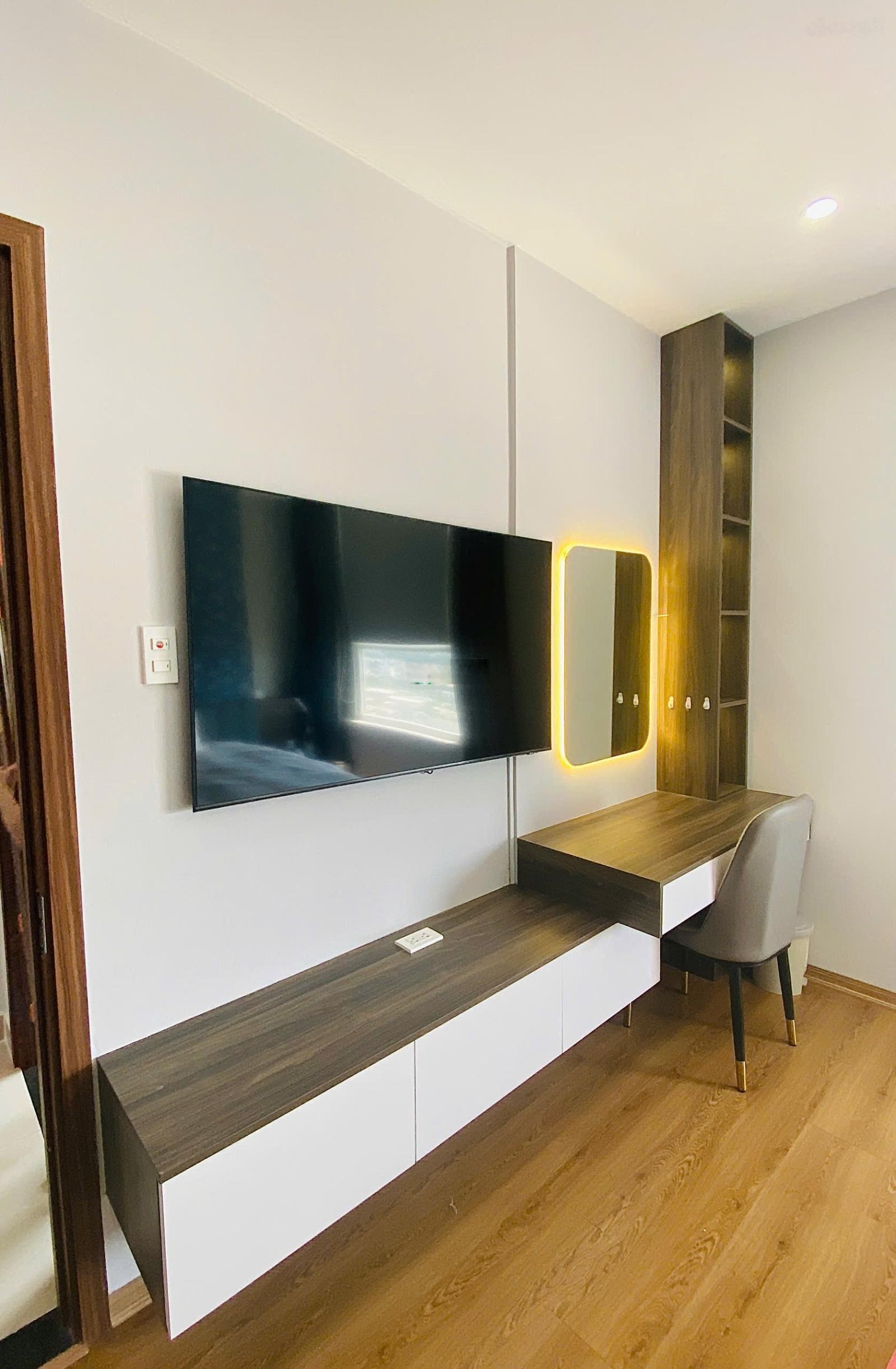 Cho thuê căn 2PN - 3PN, giá 8 - 10 triệu ở ngay, tầng đẹp view thoáng, LH: 0907174838